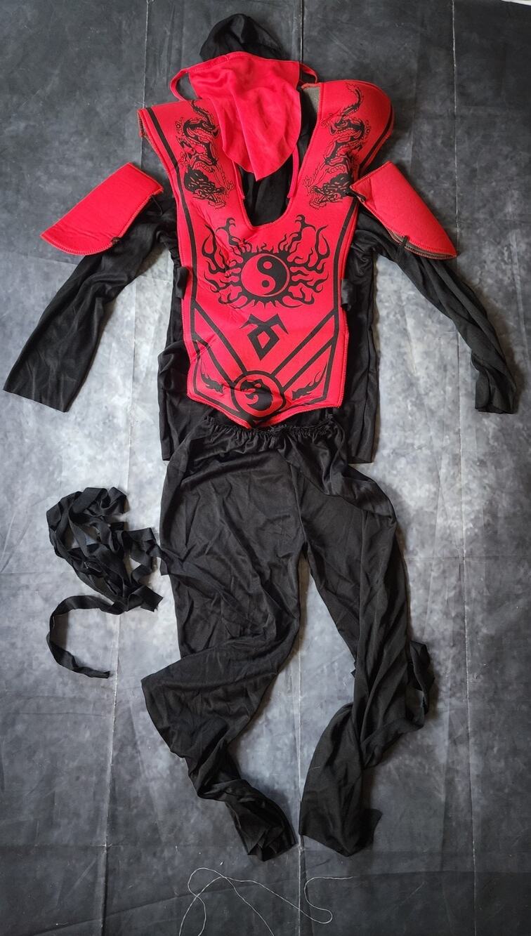 Spirit Boys Ninja Halloween Costume Red Black Size L (12-14)